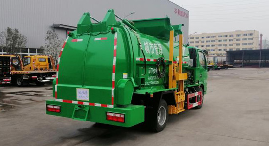 多利卡餐廚垃圾車（廣州）