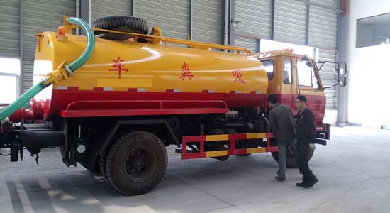 東風(fēng)吸糞車☆145窄體