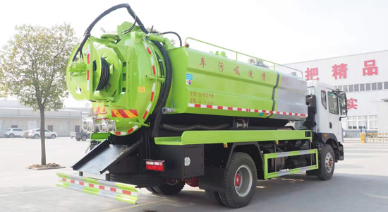 東風(fēng)D9清洗吸污車