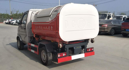 國(guó)六長(zhǎng)安勾臂式垃圾車