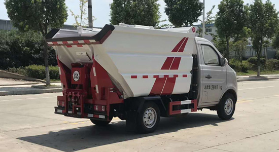 長安掛桶高位自卸式垃圾車
