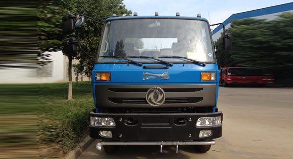 東風(fēng)145灑水車