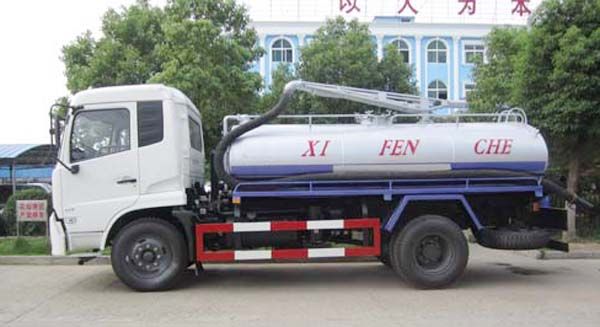 東風(fēng)吸糞車☆天錦