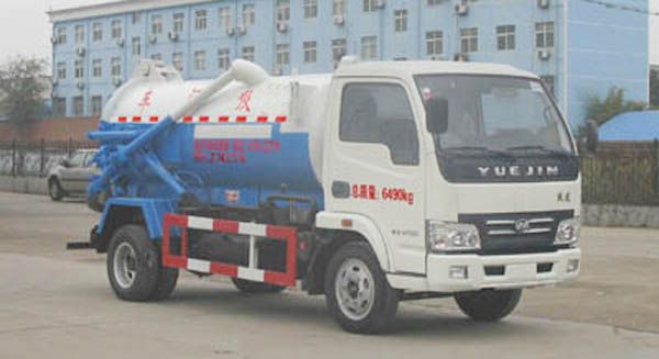 躍進(jìn)吸污車(chē)