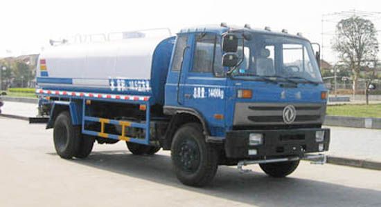東風(fēng)平頭灑水車