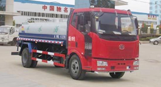 解放單橋?yàn)⑺? border=