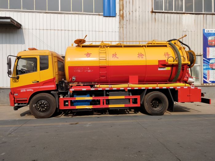 東風天錦清洗吸污車（17立方）