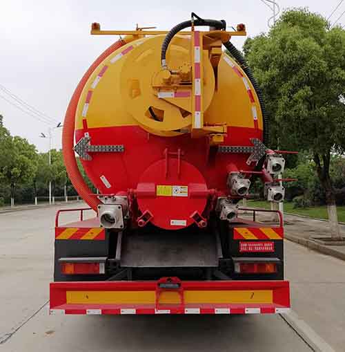 邁德盛牌YAD5250GQWDF6型清洗吸污車