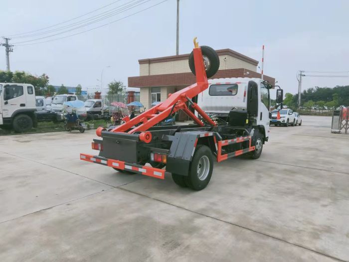 帝王環(huán)衛(wèi)牌HDW5080ZXXQL6型車廂可卸式垃圾車