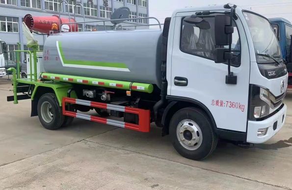 國六5立方東風(fēng)D6 灑水車