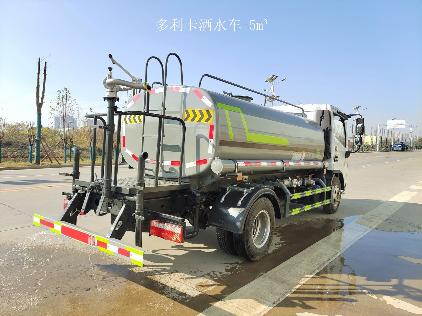 國六5立方東風(fēng)D6 灑水車